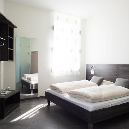 Eee Hotel โทน ภายนอก รูปภาพ