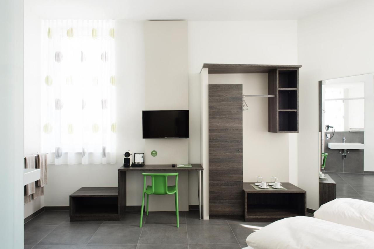 Eee Hotel โทน ภายนอก รูปภาพ