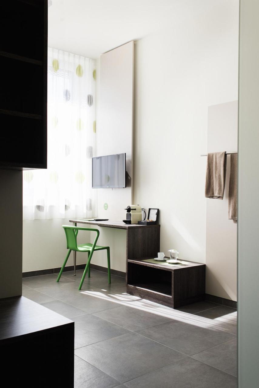 Eee Hotel โทน ภายนอก รูปภาพ